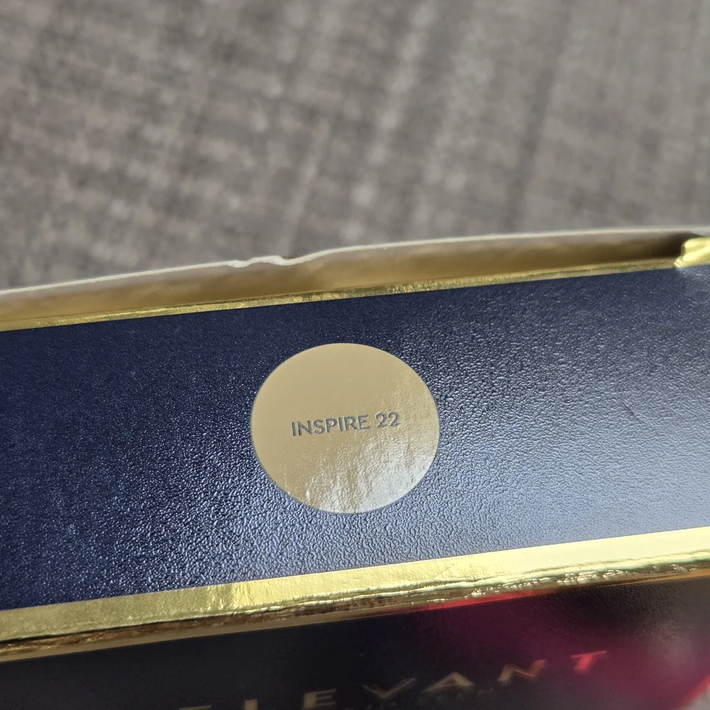 Relevant Rele-Blur Soft‎ Focus Powder Foundation Inspire 22 New In Box